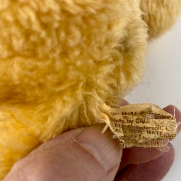 Vintage Disney Pooh Bear Plush, 1960s Winnie the Pooh with bib, NUTSHELLS - Picture 6 of 8